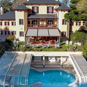 Marmoris Palace Pensión